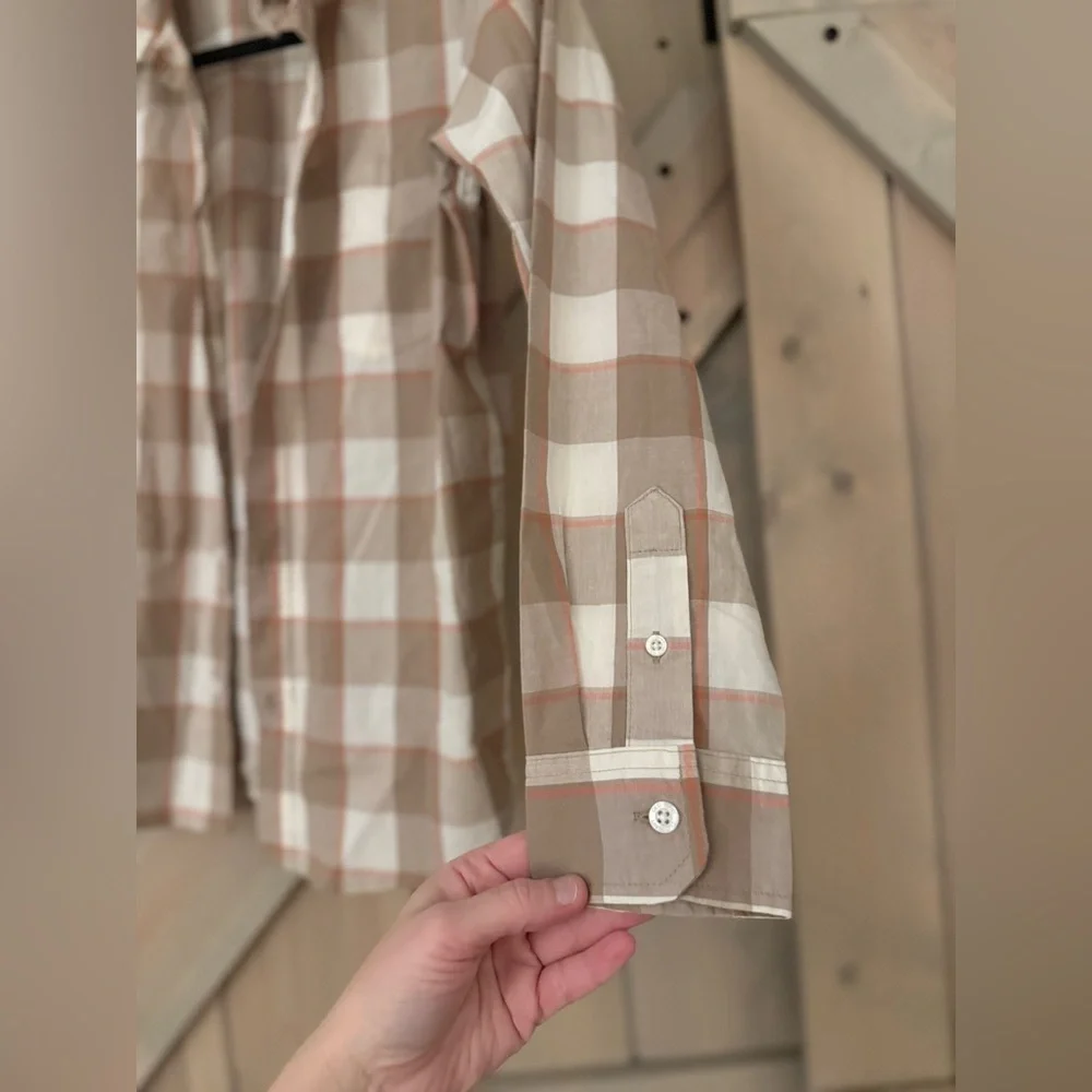 NWOT Old Navy Tan and White Plaid Shirt